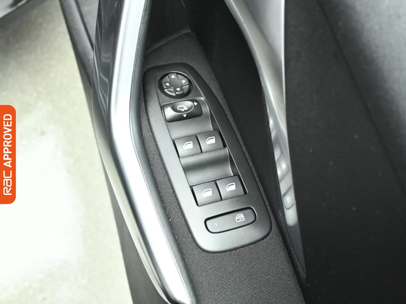 Used Peugeot 2008 2019 for sale - 77620726: Photo 23