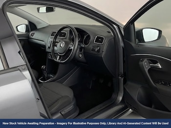 Used Volkswagen Polo 2017 for sale - 78237515: Photo