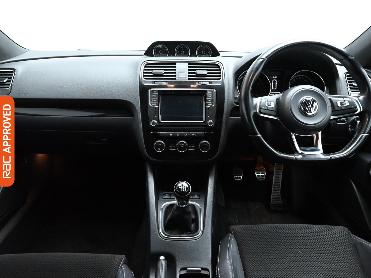 Used Volkswagen Scirocco 2016 for sale - 76330607: Photo 2