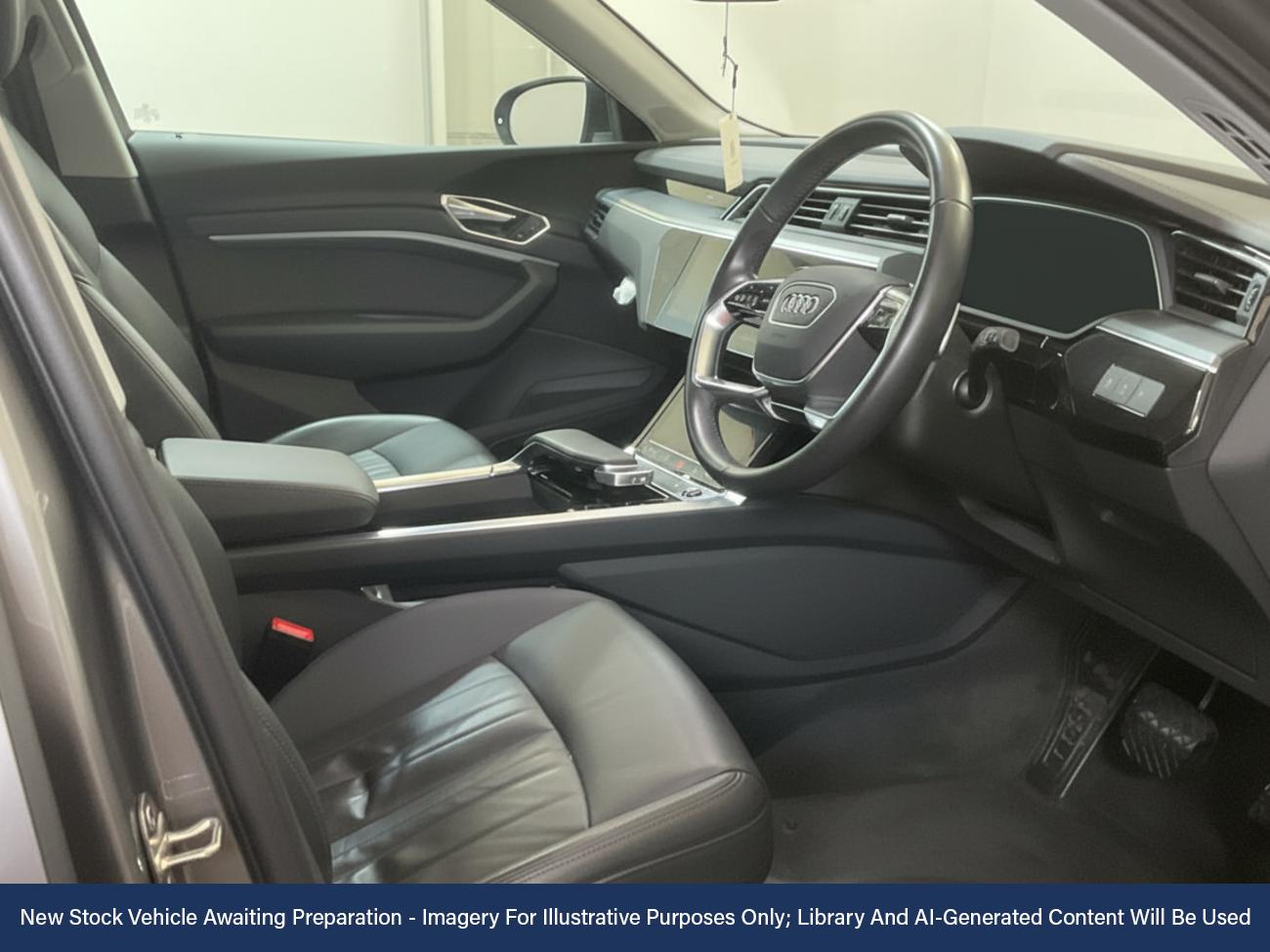 Used Audi e-tron 2021 for sale - 76798451: Photo 3