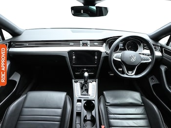 Used Volkswagen Passat 2023 for sale - 75823799: Photo