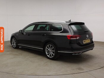 Used Volkswagen Passat 2023 for sale - 75823799: Photo
