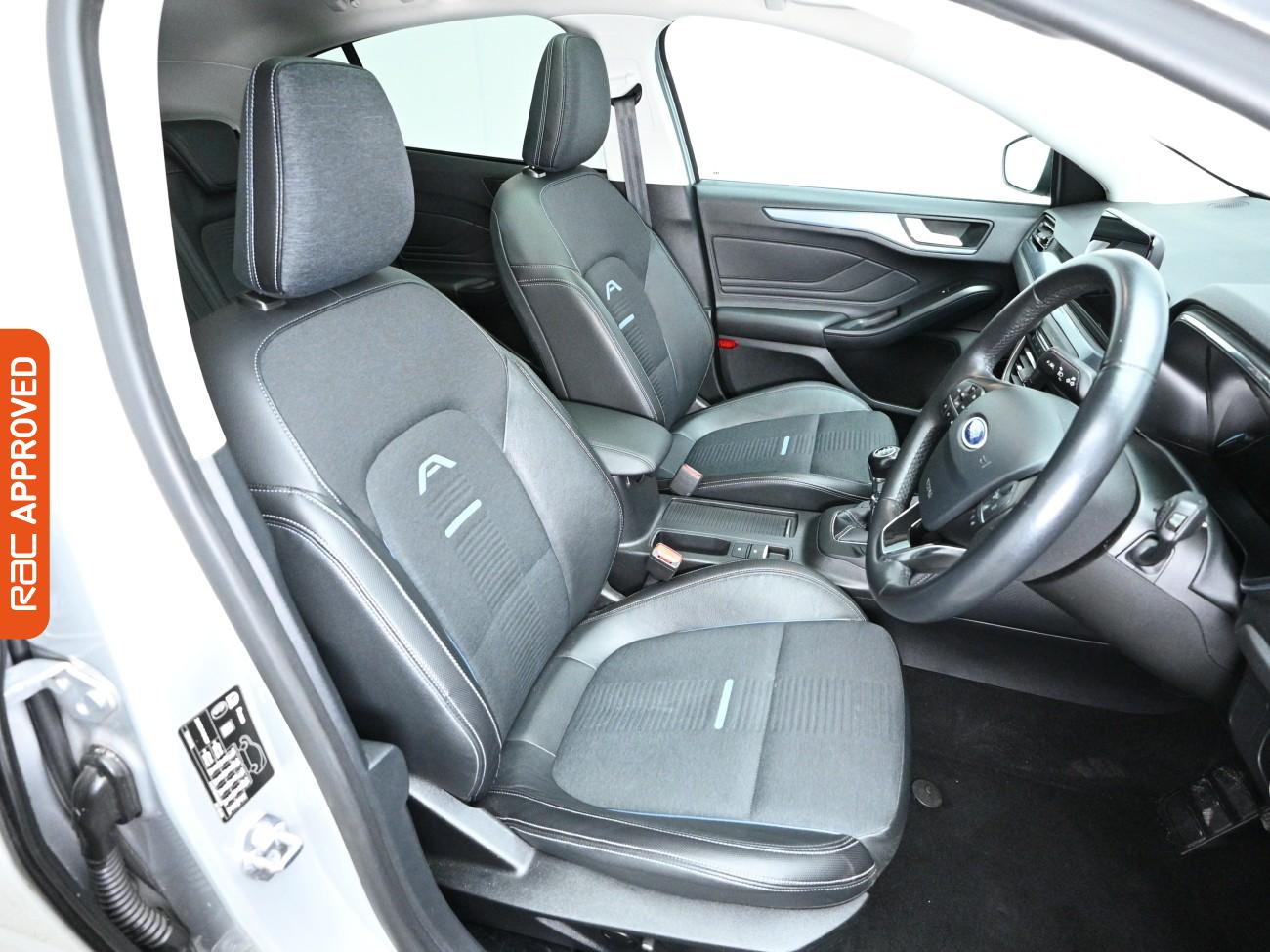 Used Ford Focus 2019 for sale - 77642089: Photo 12