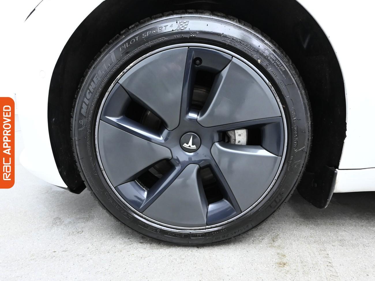 Used Tesla Model 3 2021 for sale - 76330648: Photo 15