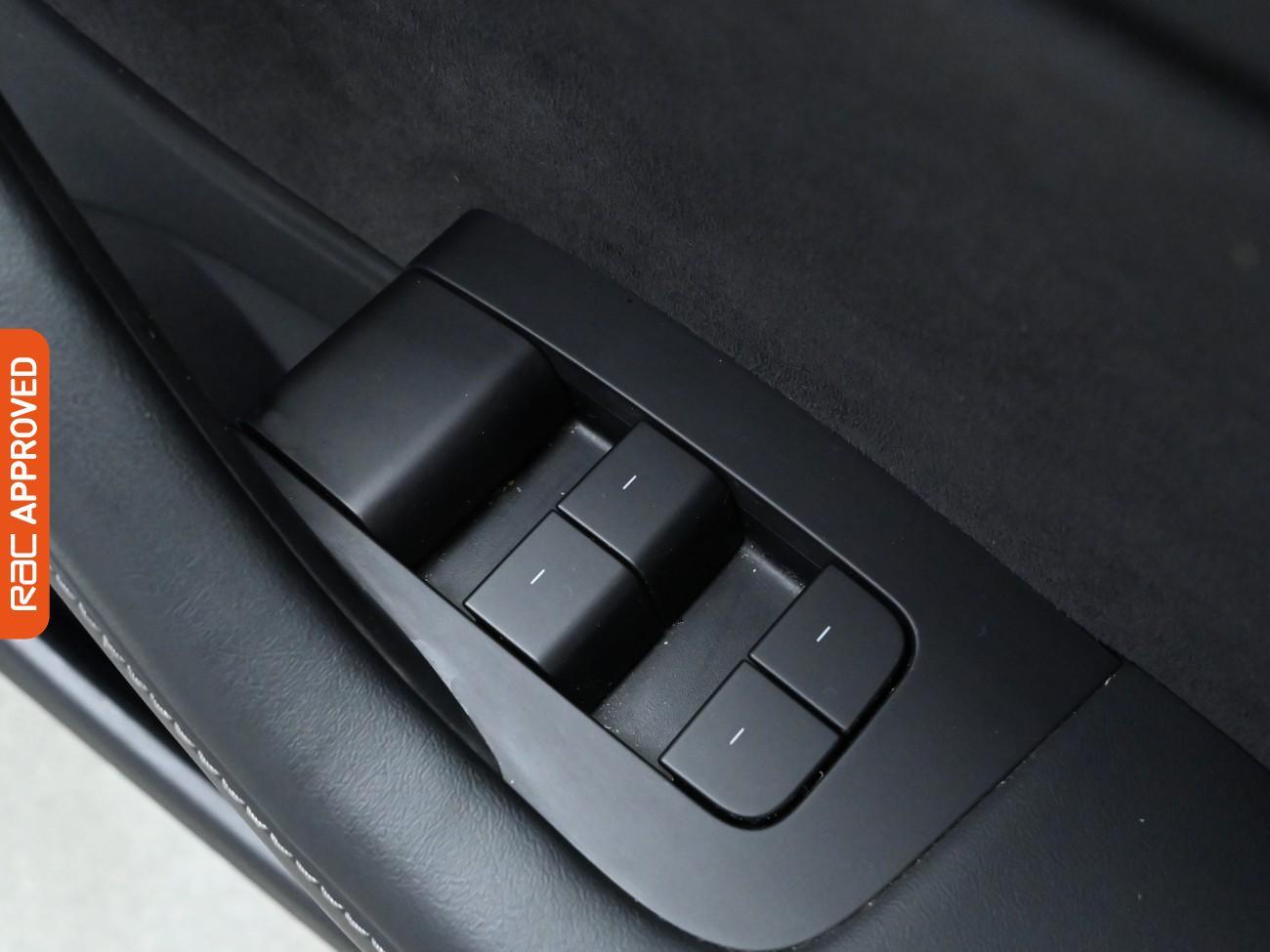 Used Tesla Model 3 2021 for sale - 76330648: Photo 30