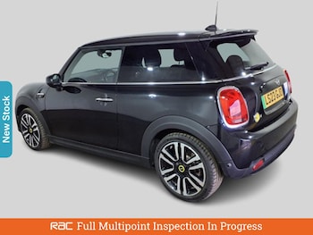 Used MINI Hatch 2023 for sale - 76088351: Photo