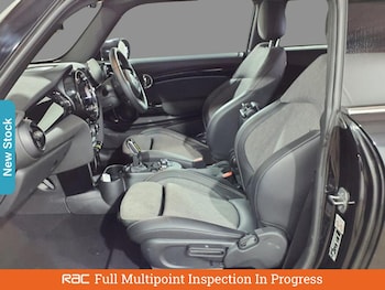 Used MINI Hatch 2023 for sale - 76088351: Photo
