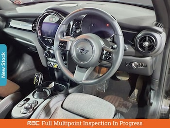 Used MINI Hatch 2023 for sale - 76088351: Photo