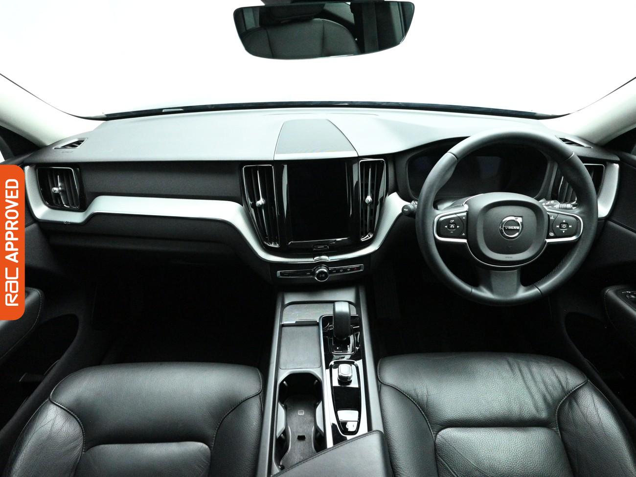 Used Volvo XC60 2023 for sale - 77733780: Photo 2