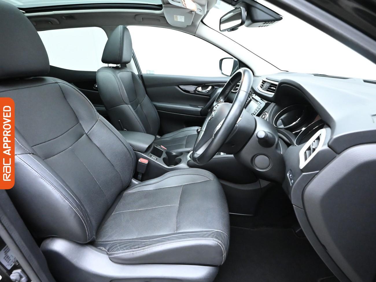 Used Nissan Qashqai 2015 for sale - 76535285: Photo 12