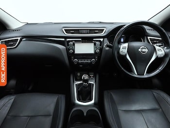 Used Nissan Qashqai 2015 for sale - 76535285: Photo