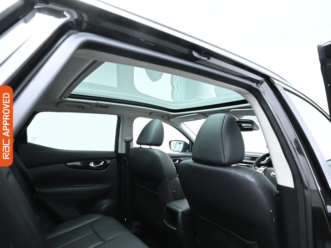 Used Nissan Qashqai 2015 for sale - 76535285: Photo 3