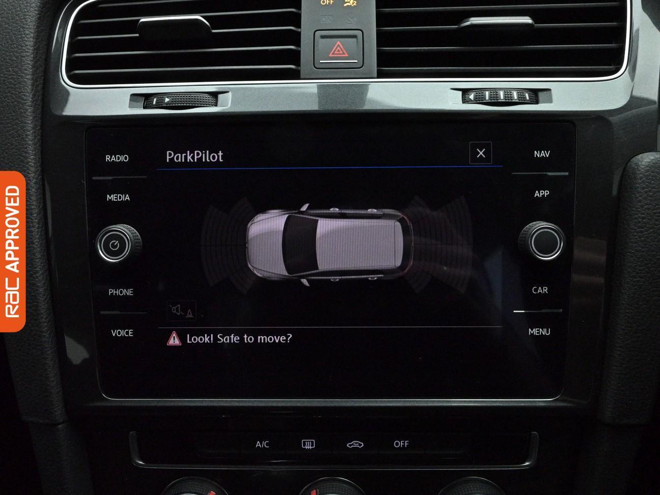 Used Volkswagen Golf 2017 for sale - 77963544: Photo 12