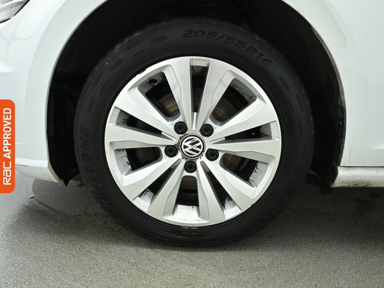 Used Volkswagen Golf 2017 for sale - 77963544: Photo 14