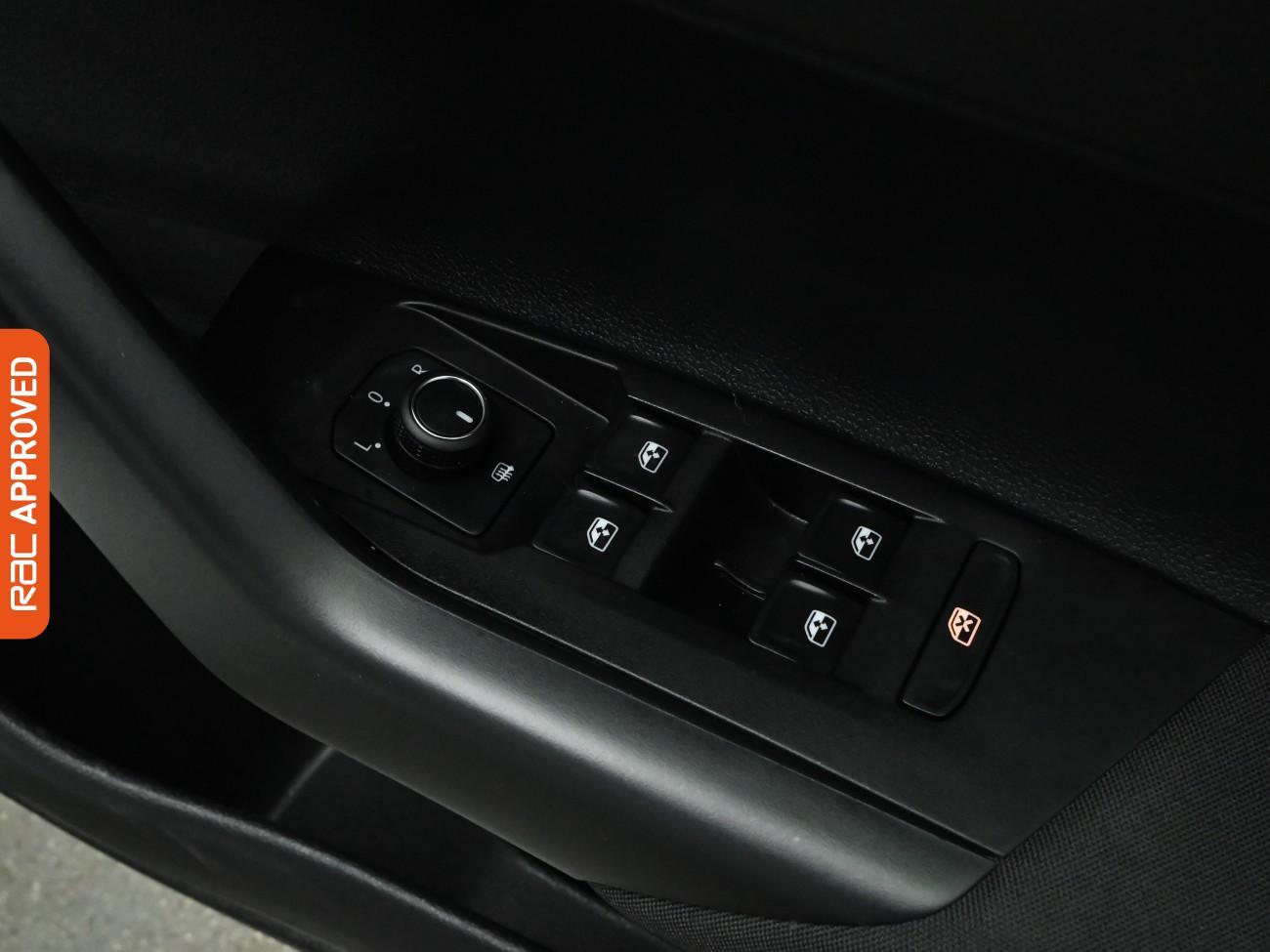 Used Volkswagen Polo 2020 for sale - 77275270: Photo 25