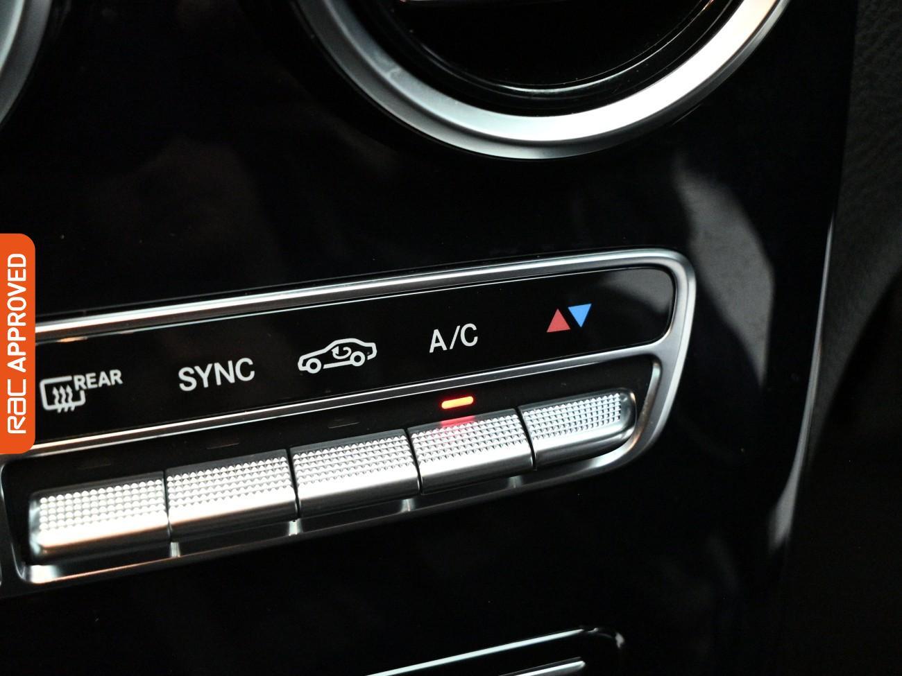 Used Mercedes-Benz GLC 2019 for sale - 77928907: Photo 17