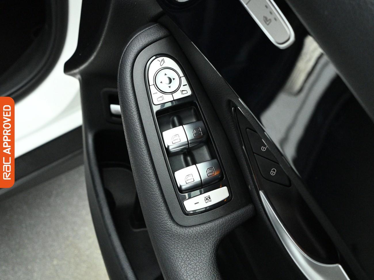 Used Mercedes-Benz GLC 2019 for sale - 77928907: Photo 23