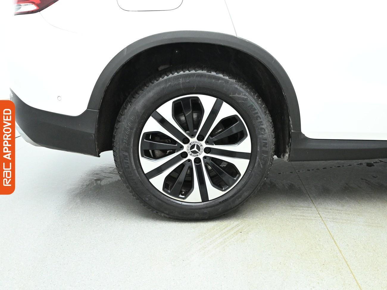 Used Mercedes-Benz GLC 2019 for sale - 77928907: Photo 29