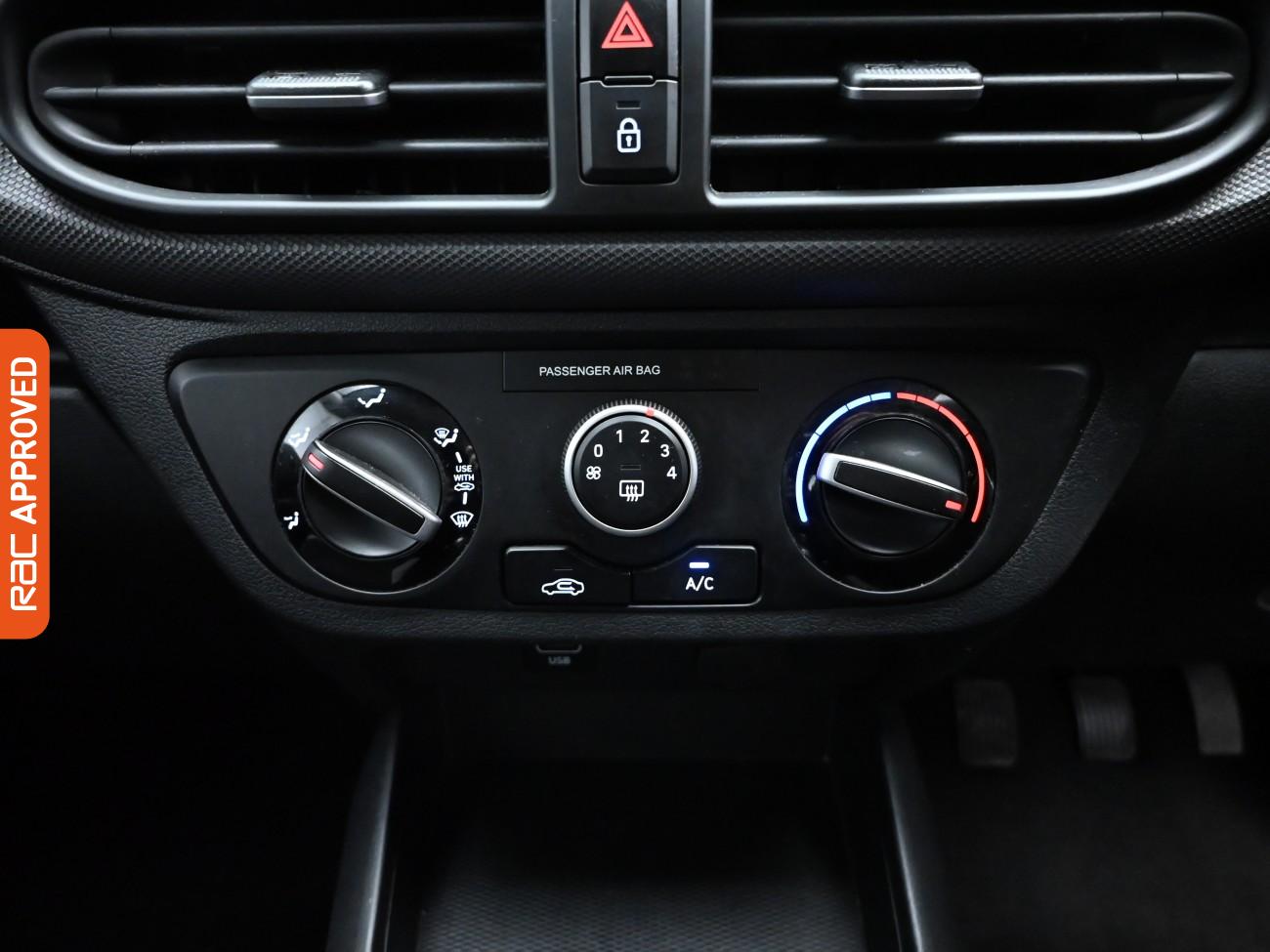 Used Hyundai i10 2022 for sale - 76311001: Photo 17