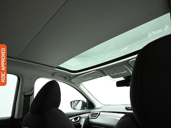 Used Nissan Qashqai 2018 for sale - 77571090: Photo