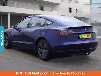 Used Tesla Model 3 2021 for sale - 76249236: Photo 2