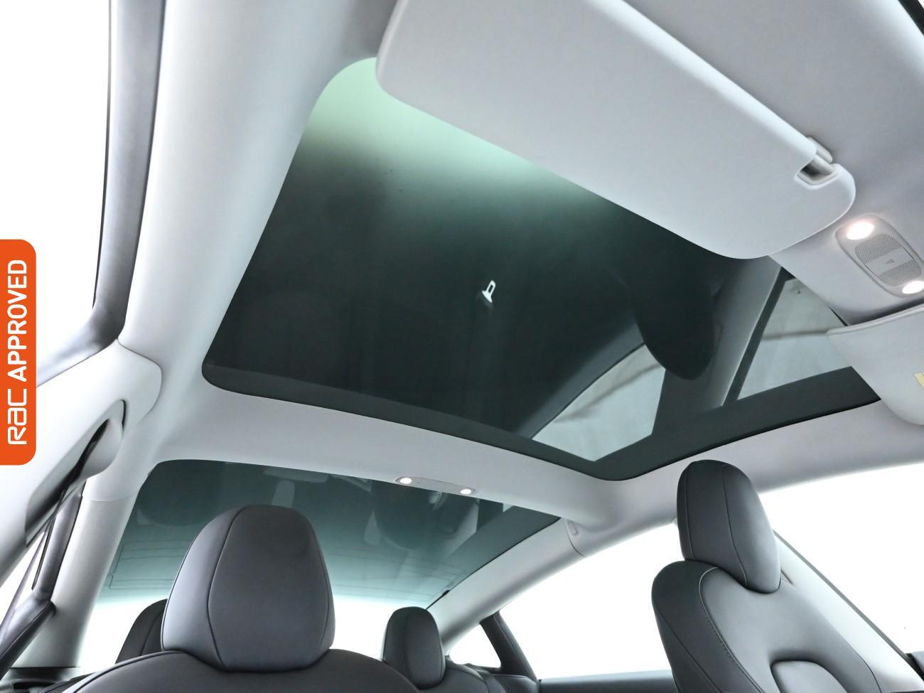 Used Tesla Model 3 2021 for sale - 76249236: Photo 3