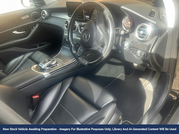 Used Mercedes-Benz GLC 2016 for sale - 76611909: Photo