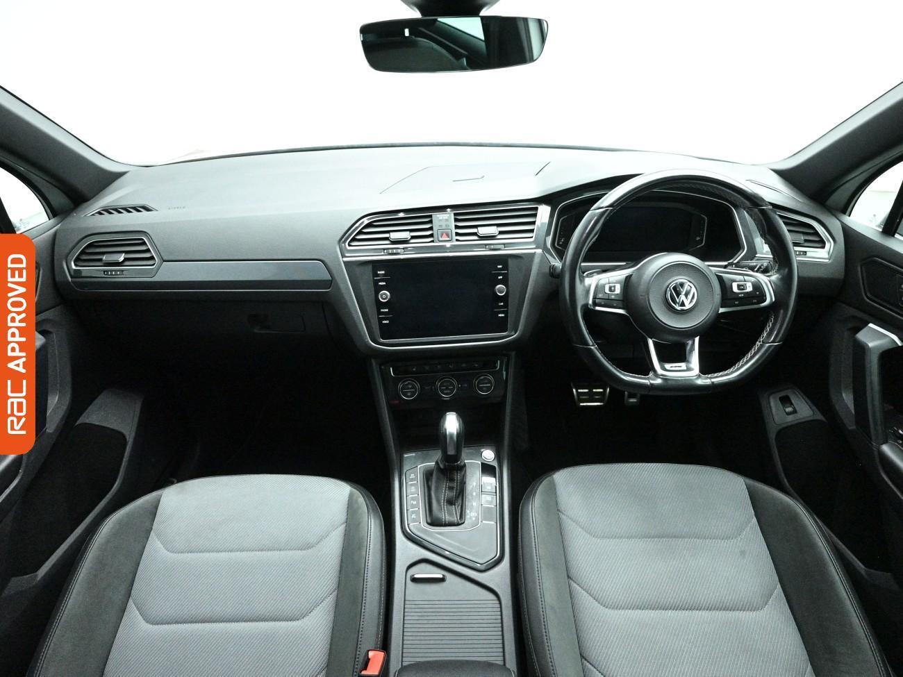 Used Volkswagen Tiguan 2020 for sale - 77989640: Photo 2