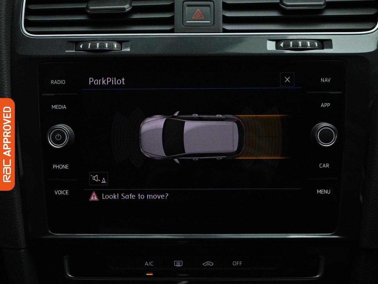 Used Volkswagen Golf 2017 for sale - 78024771: Photo 3