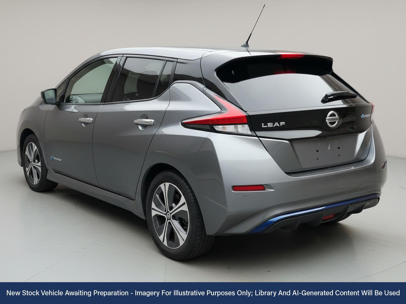 Used Nissan Leaf 2020 for sale - 76641876: Photo 2