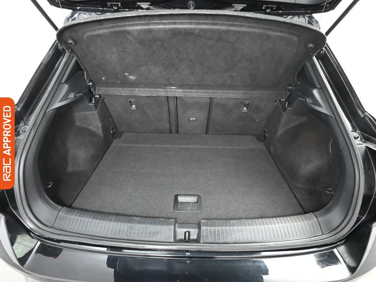 Used Volkswagen T-Roc 2023 for sale - 77076785: Photo 13