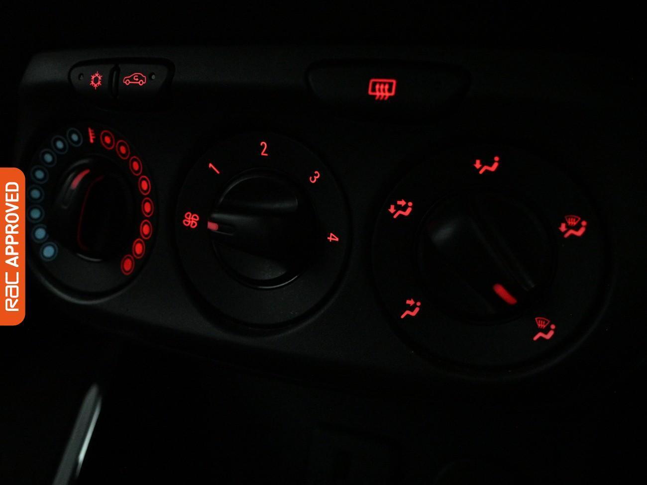 Used Vauxhall ADAM 2016 for sale - 78078950: Photo 19