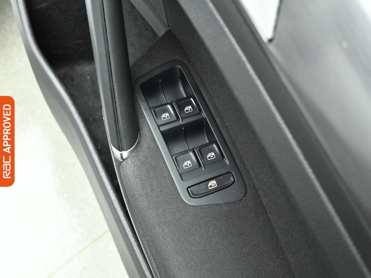 Used Volkswagen Golf 2020 for sale - 76705483: Photo 23