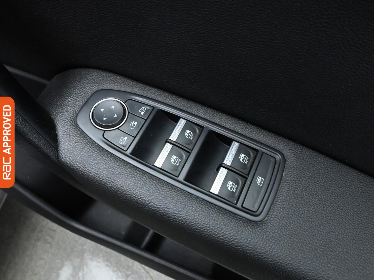 Used Renault Captur 2020 for sale - 76636915: Photo 23