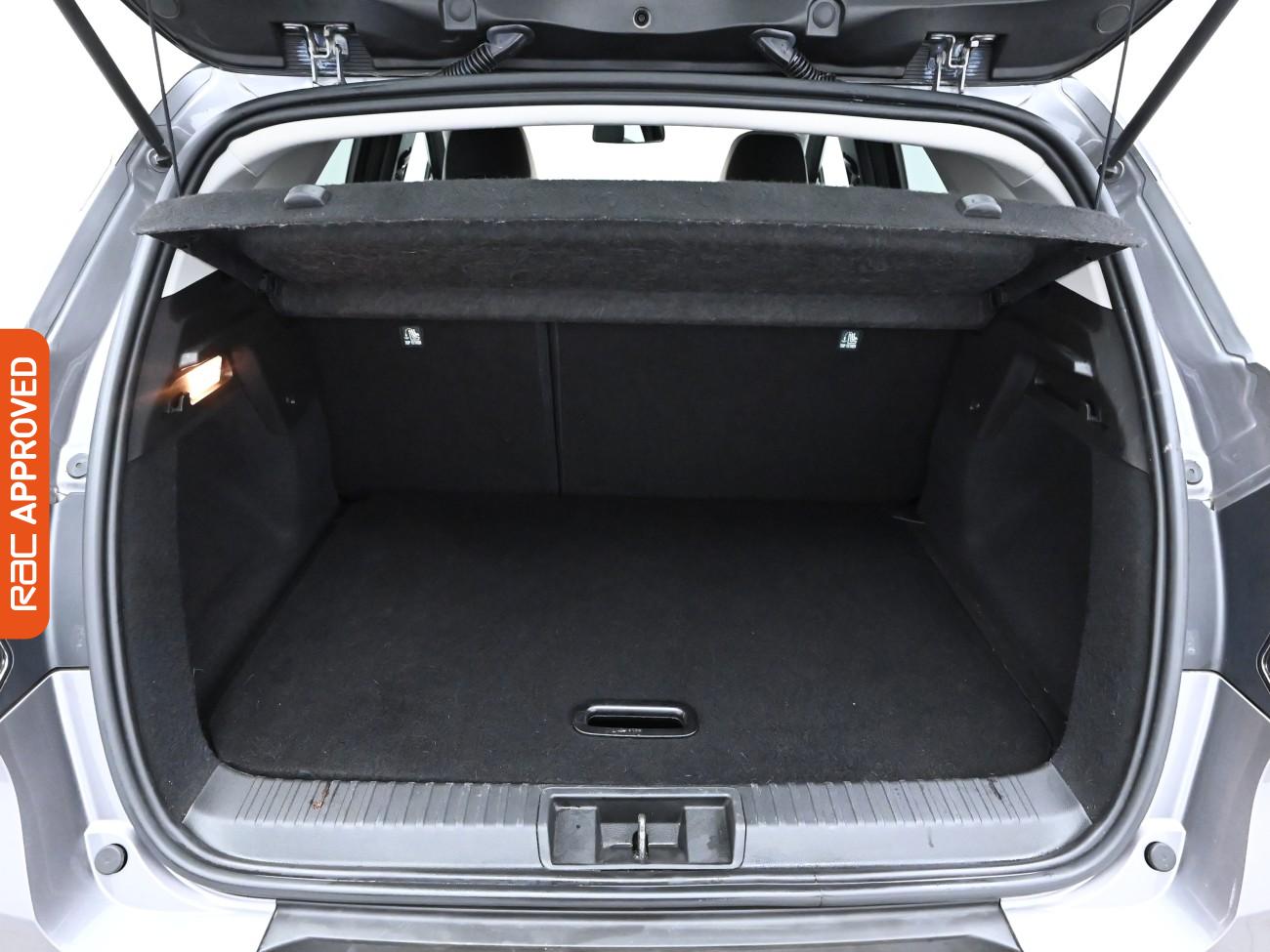 Used Renault Captur 2020 for sale - 76636915: Photo 24