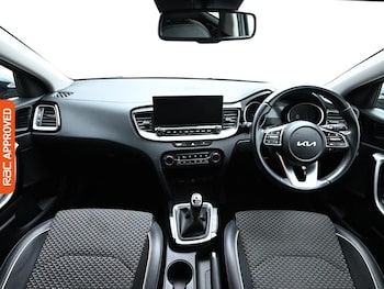 Used Kia Ceed 2022 for sale - 76128558: Photo 2