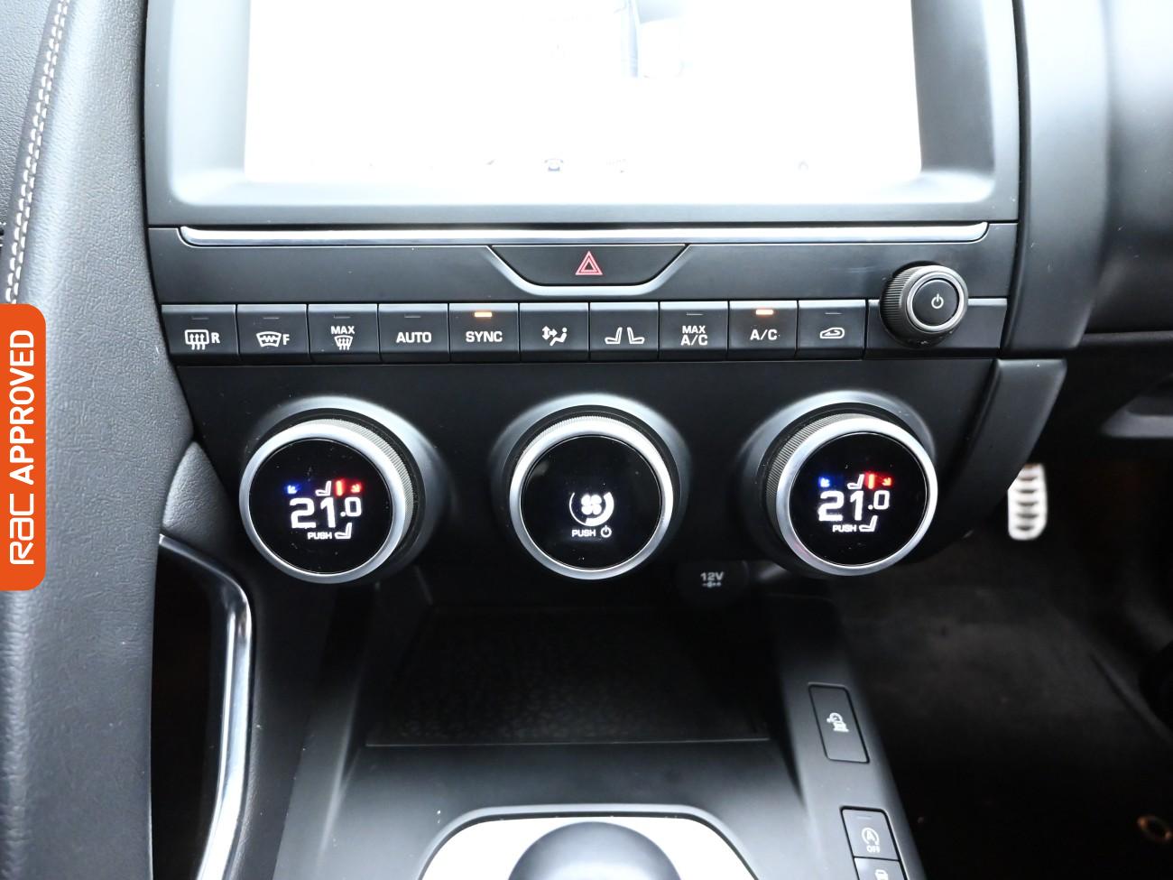 Used Jaguar E-Pace 2019 for sale - 76206858: Photo 19