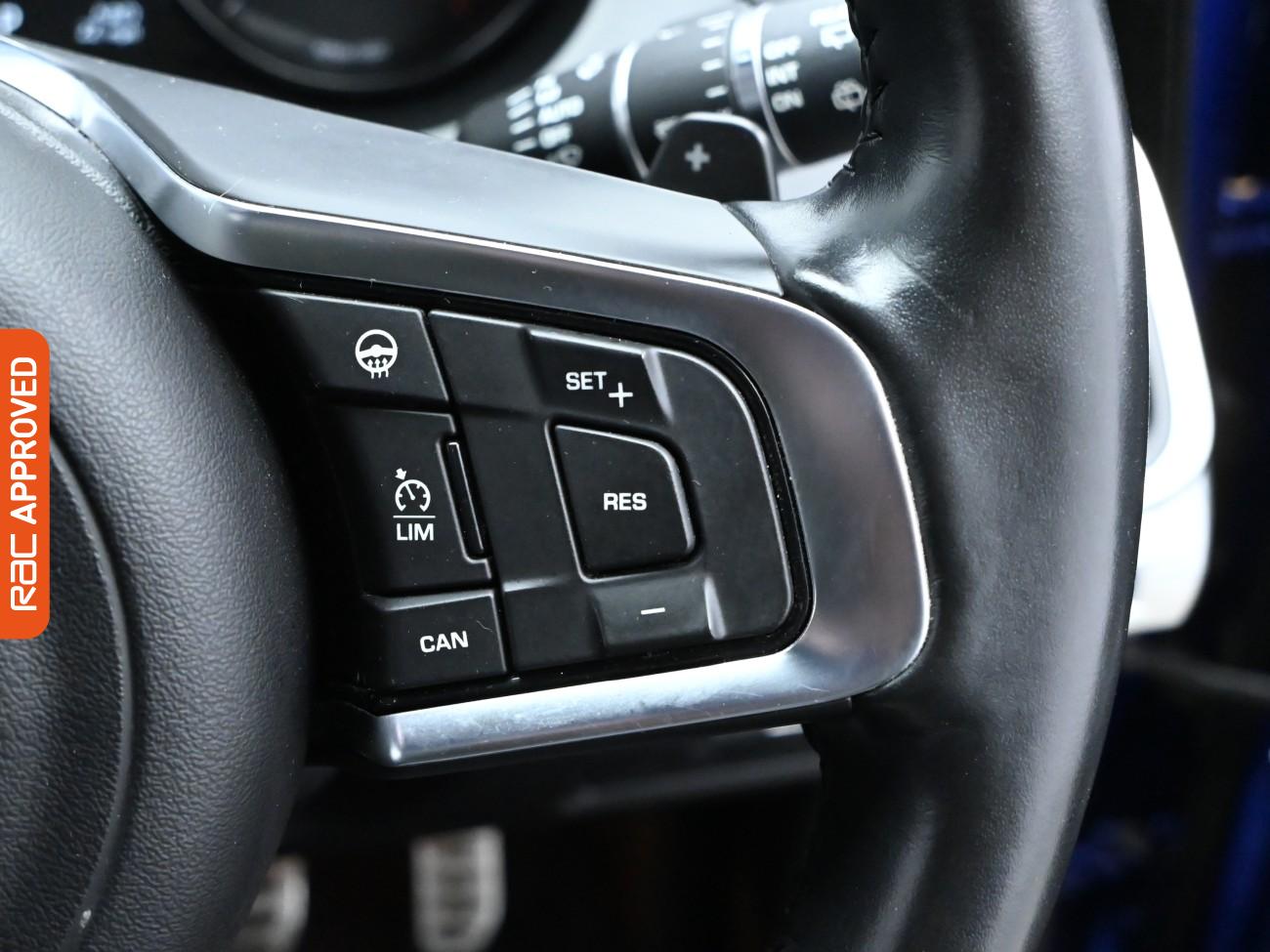 Used Jaguar E-Pace 2019 for sale - 76206858: Photo 25