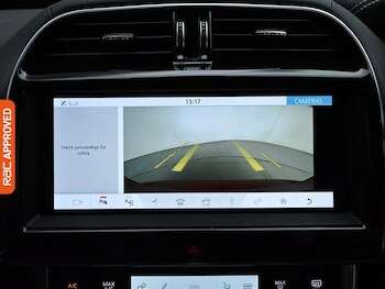 Used Jaguar XE 2020 for sale - 75582664: Photo
