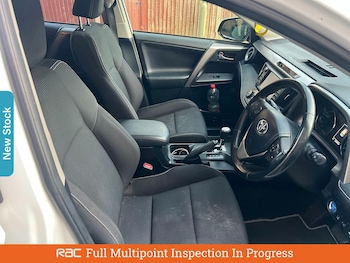 Used Toyota RAV4 2018 for sale - 76088426: Photo