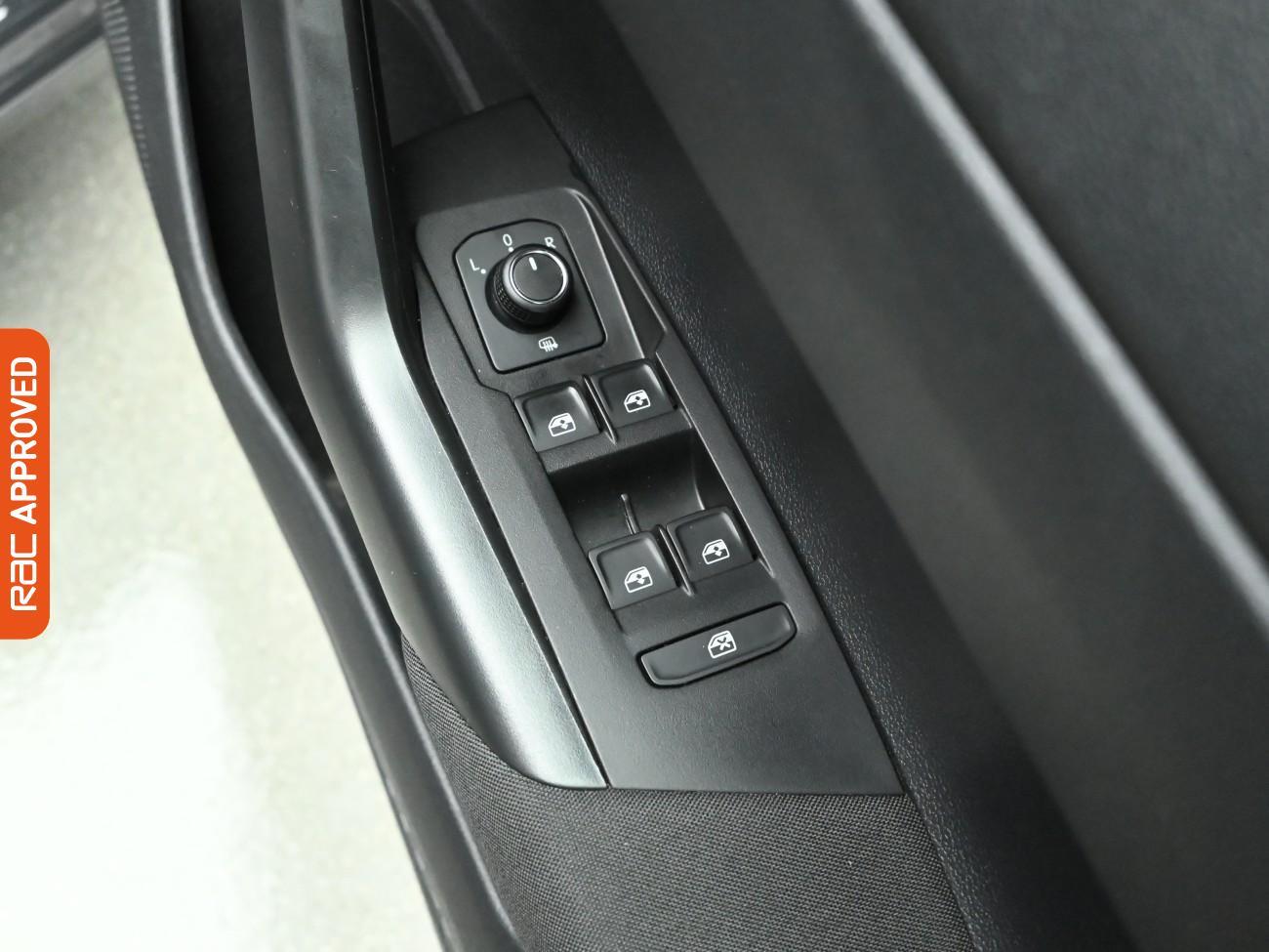 Used Volkswagen Polo 2020 for sale - 77044409: Photo 22