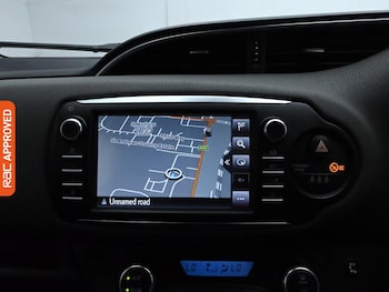 Used Toyota Yaris 2020 for sale - 75786917: Photo