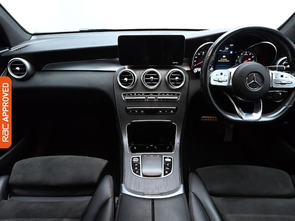 Used Mercedes-Benz GLC 2020 for sale - 75787573: Photo 2