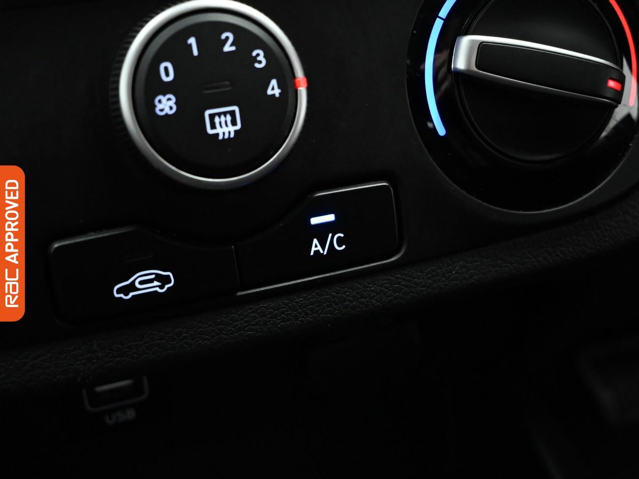 Used Hyundai i10 2023 for sale - 76685635: Photo 17