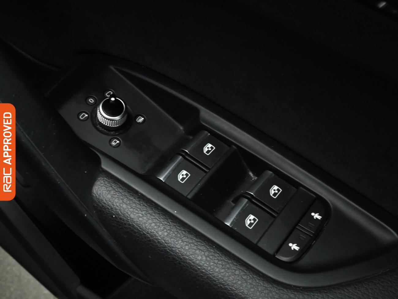 Used Audi Q5 2020 for sale - 77275250: Photo 35