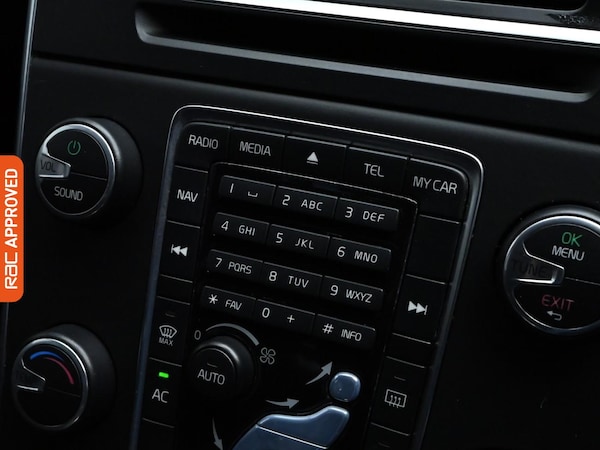 Used Volvo V60 2013 for sale - 75661560: Photo 15