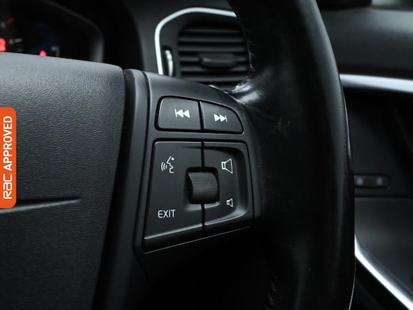 Used Volvo V60 2013 for sale - 75661560: Photo 26