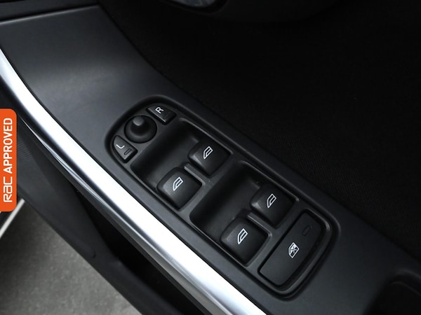 Used Volvo V60 2013 for sale - 75661560: Photo 27
