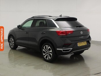 Used Volkswagen T-Roc 2022 for sale - 77355334: Photo