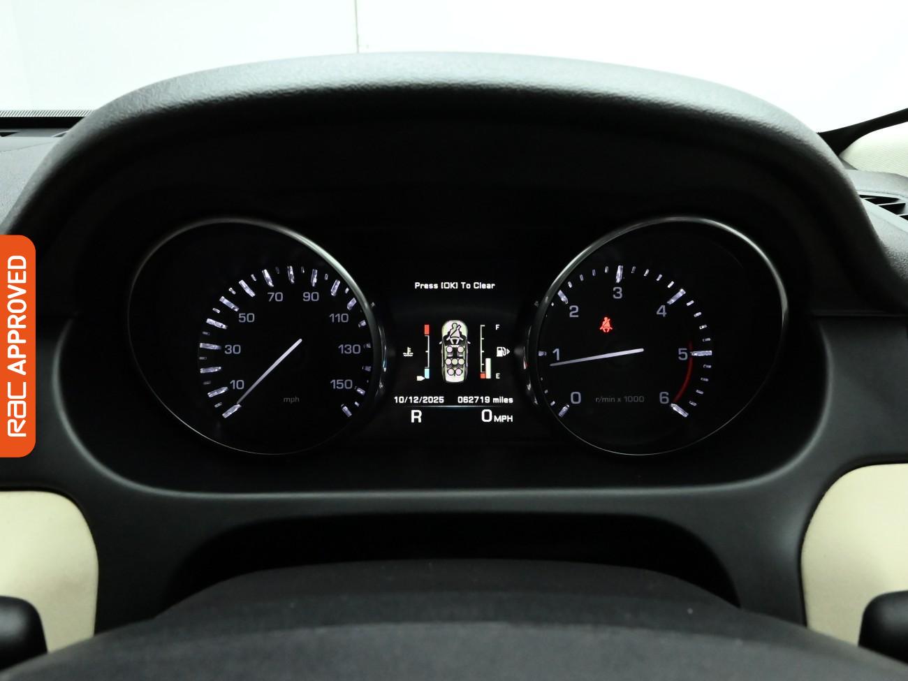 Used Land Rover Discovery Sport 2015 for sale - 76782920: Photo 11